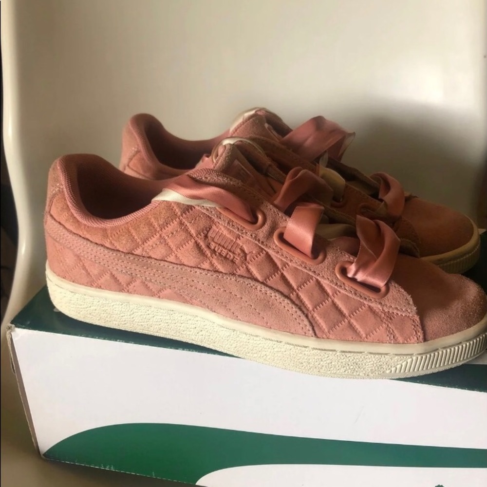 Women Puma Shoes (2 pair)